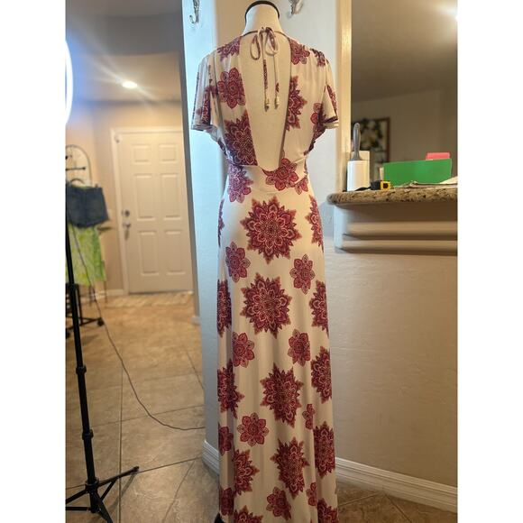 Veronica M Deep V-Neck White Pink Paisley Floral Maxi Dress M 6-10 - Picture 2 of 5